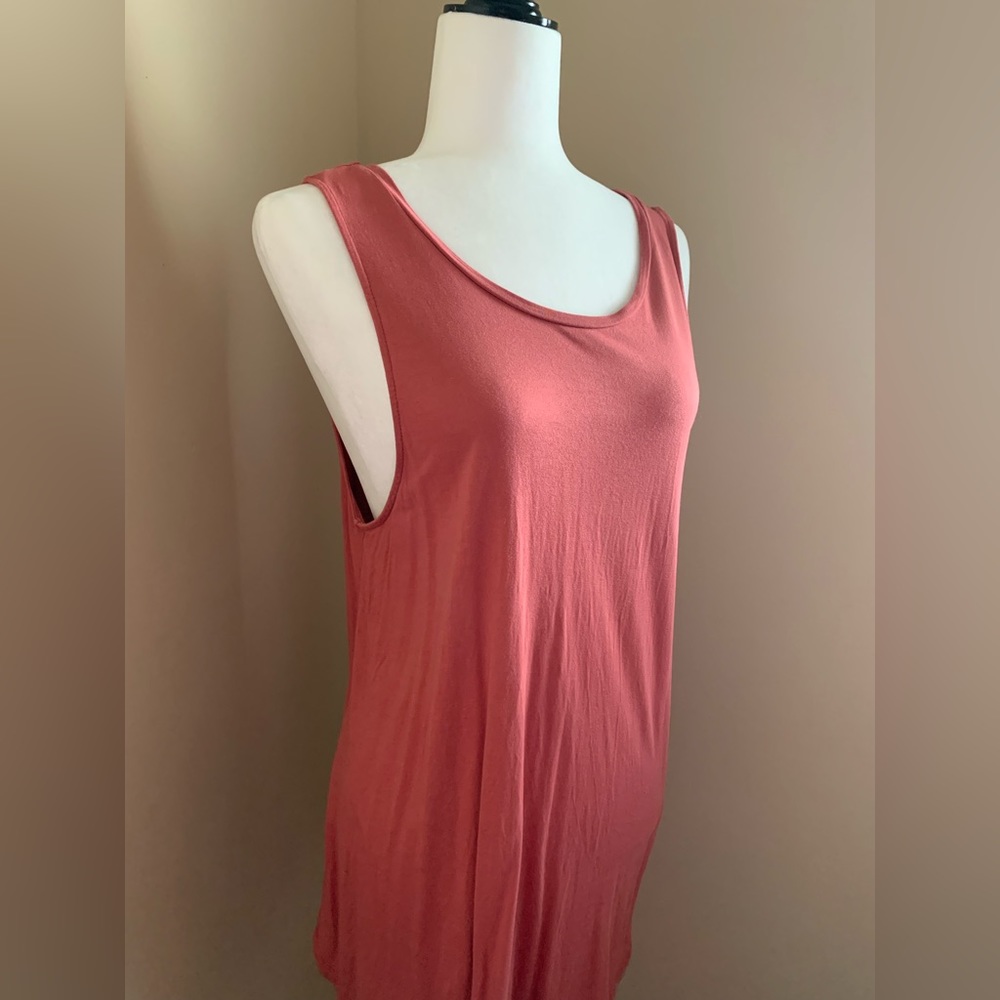 Long Tank Top - Picture 2 of 5